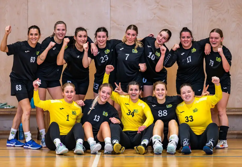 Fotogalerie TJ Jiskra Otrokovice - TJ Loko České Budějovice 35:29