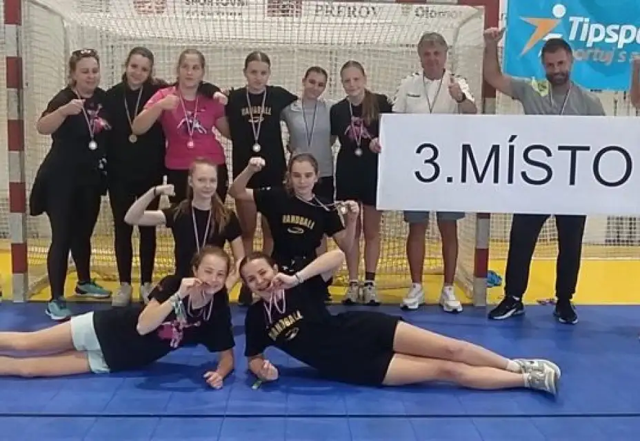 Bronzové medaile pro mladší žačky v soutěži ZKSH