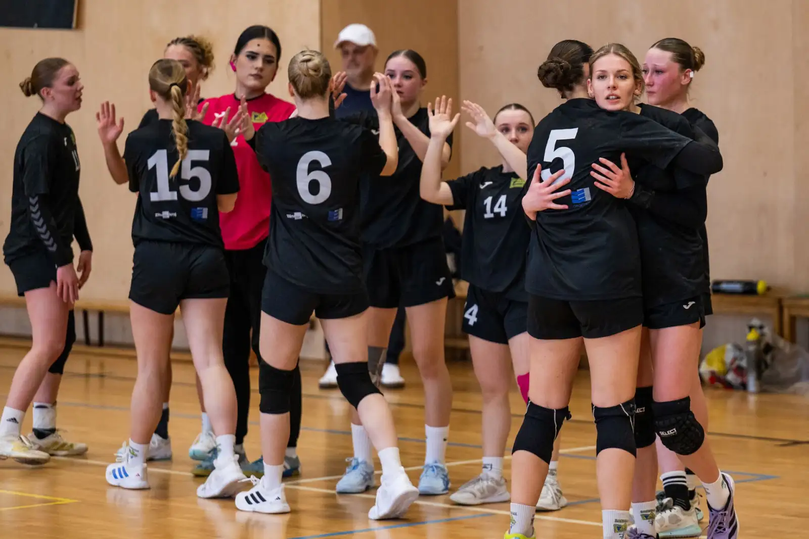 Fotogalerie ze zápasu st. dorostenek - TJ Jiskra Otrokovice-Lesana Zubří  23:33